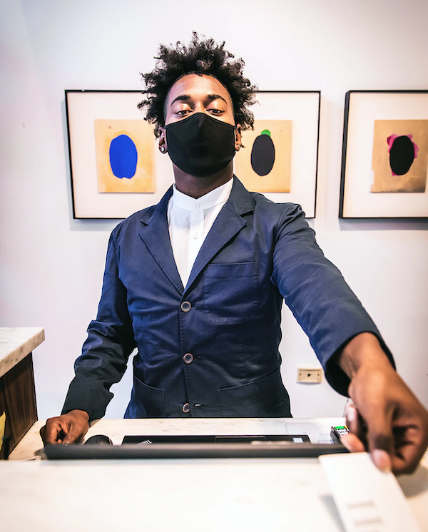Hu Hotel Custom Design Uniform